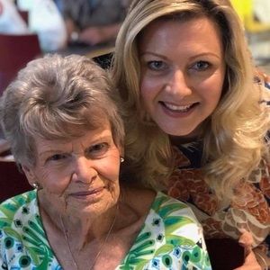 Meet your Posher, Pietra